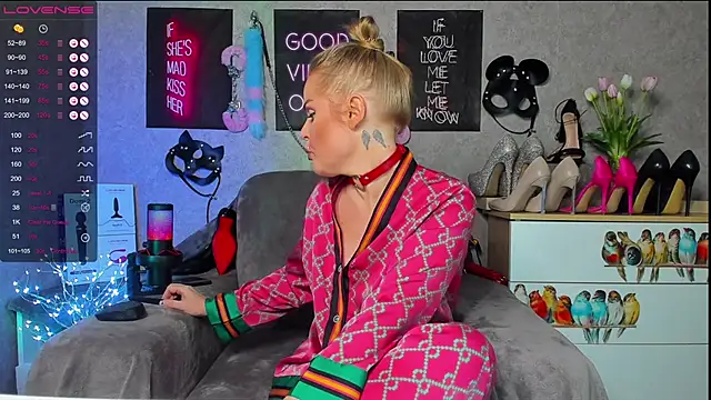 HannaKorsak online show from February 2025 06:04:01 PM
