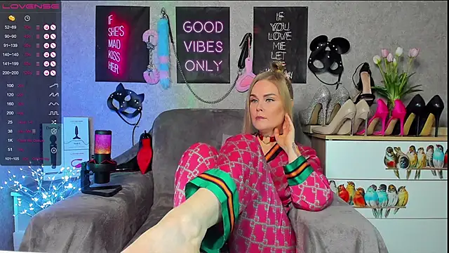 HannaKorsak online show from February 2025 02:04:01 PM