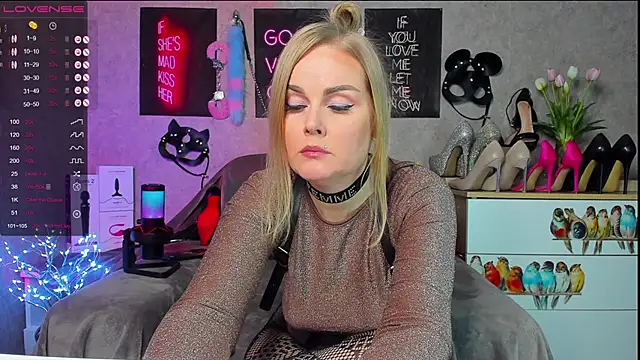 HannaKorsak online show from February 2025 08:50:02 PM