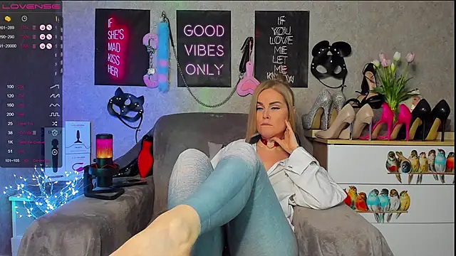 HannaKorsak online show from February 2025 08:42:02 PM