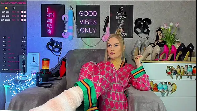 HannaKorsak online show from March 2025 05:46:01 PM