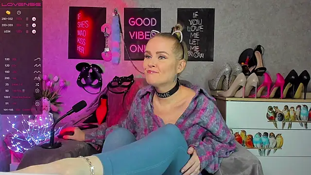 HannaKorsak online show from September 2025 07:24:02 PM