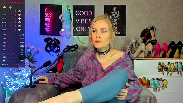 HannaKorsak online show from September 2025 07:26:02 PM
