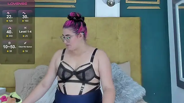 BellaPeers  online show from December 2024 03:01:01 PM