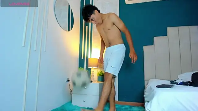 Snapshot of Austin_Cardieff chatting on January 2025 10:27:01 PM Austin Cardieff online show from January 2025 10:27:01 PM