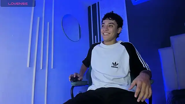 Snapshot of Austin_Cardieff chatting on March 2025 03:22:01 AM Austin Cardieff online show from March 2025 03:22:01 AM