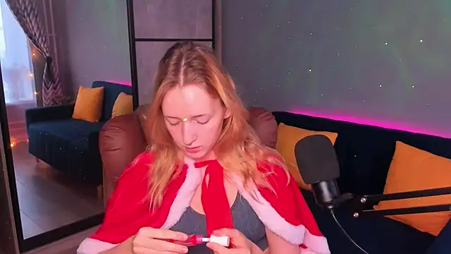 OddlyFamiliar online show from December 2024 12:30:02 PM