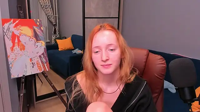 OddlyFamiliar online show from January 2025 04:08:02 PM