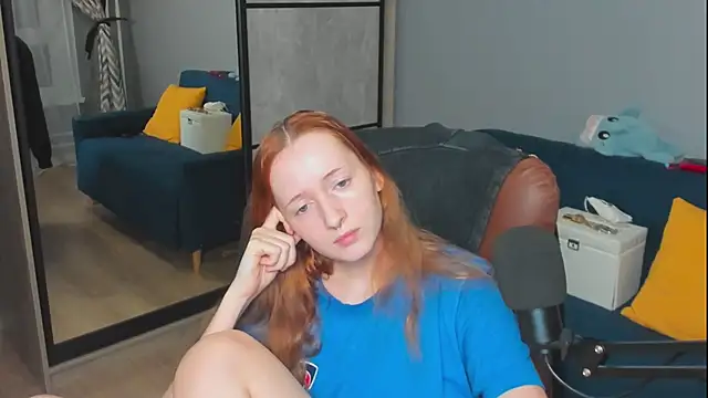 OddlyFamiliar online show from September 2025 03:48:01 PM