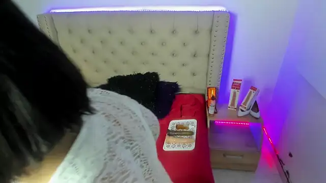 AngeleRoux online show from December 2024 09:35:01 AM