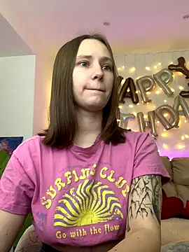 Snapshot of HotCaramellsTV chatting on October 2025 10:47:01 AM HotCaramellsTV online show from October 2025 10:47:01 AM