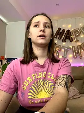 Snapshot of HotCaramellsTV chatting on October 2025 08:15:02 AM HotCaramellsTV online show from October 2025 08:15:02 AM