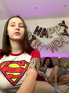 Snapshot of HotCaramellsTV chatting on October 2025 10:49:02 AM HotCaramellsTV online show from October 2025 10:49:02 AM