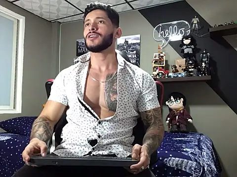 marcel crawford96 online show from December 2024 01:11:02 PM