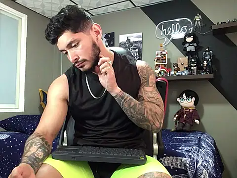 marcel crawford96 online show from December 2024 01:38:02 PM