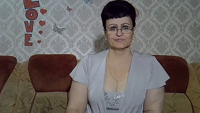 Snapshot of PaulaGolden chatting on October 2025 09:05:02 AM PaulaGolden online show from October 2025 09:05:02 AM