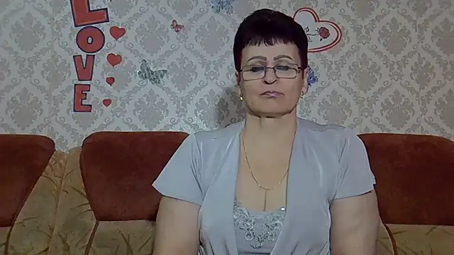 Snapshot of PaulaGolden chatting on October 2025 11:33:02 AM PaulaGolden online show from October 2025 11:33:02 AM