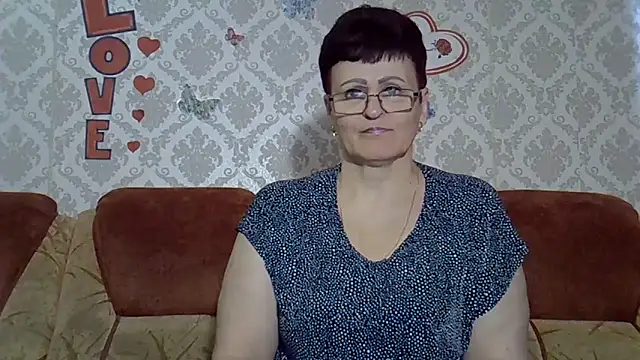 Snapshot of PaulaGolden chatting on October 2025 09:43:01 AM PaulaGolden online show from October 2025 09:43:01 AM