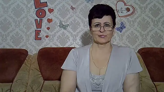 Snapshot of PaulaGolden chatting on November 2025 06:14:02 AM PaulaGolden online show from November 2025 06:14:02 AM