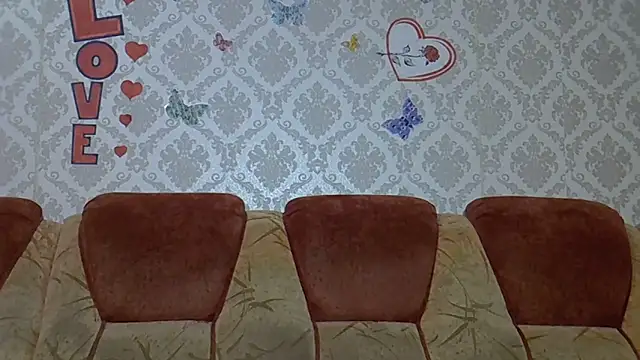 Snapshot of PaulaGolden chatting on December 2025 07:55:01 PM PaulaGolden online show from December 2025 07:55:01 PM