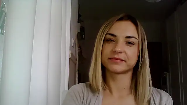 Snapshot of ashley_xlove chatting on December 2024 10:47:01 AM ashley xlove online show from December 2024 10:47:01 AM