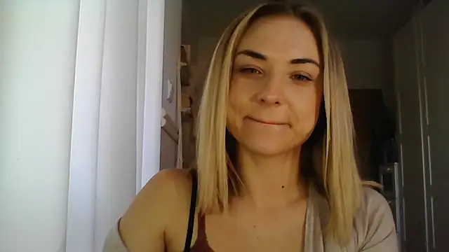 Snapshot of ashley_xlove chatting on January 2025 07:45:02 AM ashley xlove online show from January 2025 07:45:02 AM