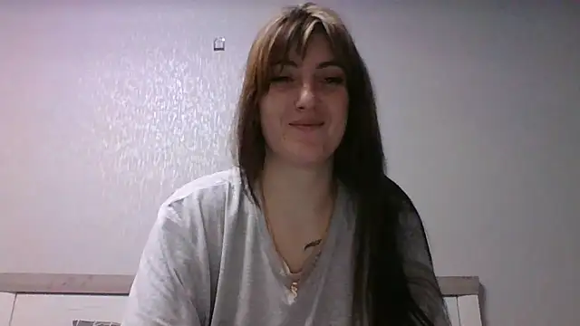 Snapshot of Moniic_Moon chatting on December 2024 04:35:02 PM Moniic Moon online show from December 2024 04:35:02 PM
