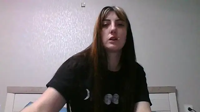 Snapshot of Moniic_Moon chatting on January 2025 03:58:01 PM Moniic Moon online show from January 2025 03:58:01 PM