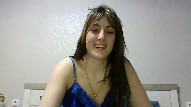 Snapshot of Moniic_Moon chatting on February 2025 03:51:02 PM Moniic Moon online show from February 2025 03:51:02 PM