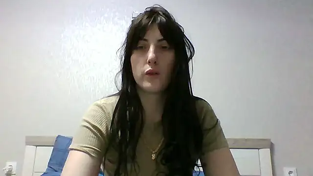 Snapshot of Moniic_Moon chatting on February 2025 04:00:01 PM Moniic Moon online show from February 2025 04:00:01 PM