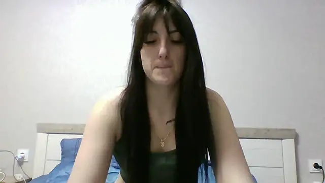 Snapshot of Moniic_Moon chatting on March 2025 03:49:01 PM Moniic Moon online show from March 2025 03:49:01 PM