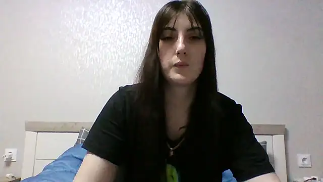 Snapshot of Moniic_Moon chatting on March 2025 03:45:02 PM Moniic Moon online show from March 2025 03:45:02 PM