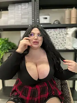 VladaWhite online show from February 2025 08:22:02 AM