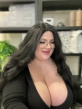 VladaWhite online show from February 2025 05:37:02 AM