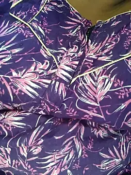 Snapshot of kavinila20 chatting on September 2025 11:48:01 AM kavinila20 online show from September 2025 11:48:01 AM