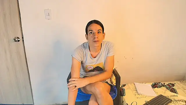 Oh Tique online show from November 2025 03:25:02 PM