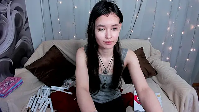 Emily Strikeee online show from January 2025 12:48:02 PM
