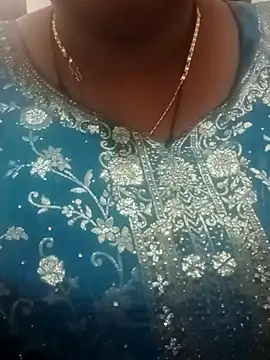 Snapshot of seemi_bhabhi chatting on February 2025 06:56:01 AM seemi bhabhi online show from February 2025 06:56:01 AM