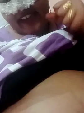 Snapshot of seemi_bhabhi chatting on March 2025 10:02:01 AM seemi bhabhi online show from March 2025 10:02:01 AM