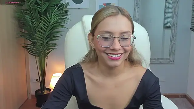 Mia Sanchez01 online show from December 2024 12:23:01 AM