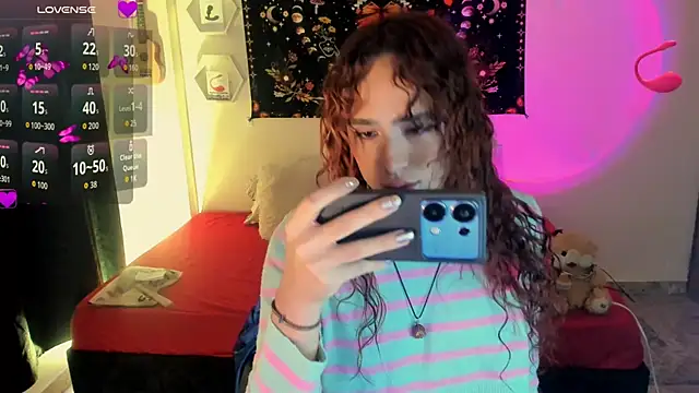 sophieMarshall01 online show from September 2025 09:38:01 PM