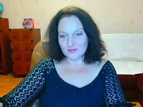 Alice3694 online show from December 2024 02:33:01 PM