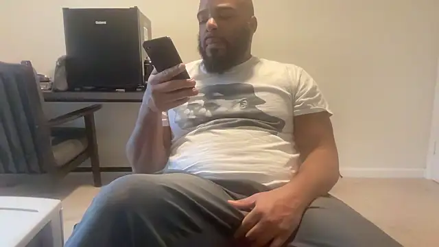 Snapshot of Bbcfun44 chatting on December 2025 11:03:02 PM Bbcfun44 online show from December 2025 11:03:02 PM