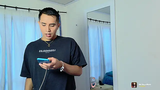 Snapshot of Chris_Maddox chatting on November 2025 08:44:01 PM Chris Maddox online show from November 2025 08:44:01 PM