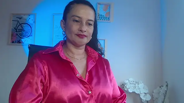 lucy diiaz online show from February 2025 06:49:02 PM