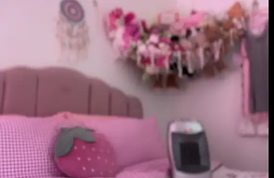 pinkie piexx online show from February 2025 03:15:02 PM