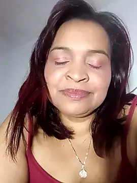 Snapshot of _violetta_- chatting on October 2025 01:31:02 AM violetta - online show from October 2025 01:31:02 AM