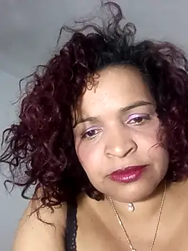 Snapshot of _violetta_- chatting on November 2025 11:59:01 PM violetta - online show from November 2025 11:59:01 PM