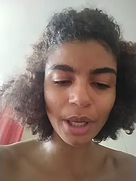Snapshot of Emanuelle_manu chatting on January 2025 11:39:02 PM Emanuelle manu online show from January 2025 11:39:02 PM