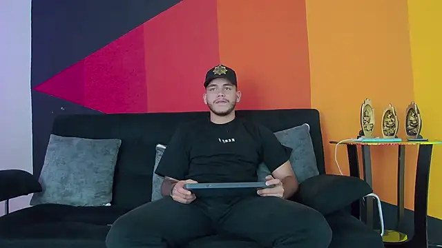 Tiger Savage online show from February 2025 09:10:01 PM